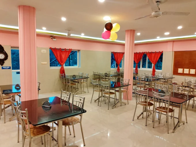 Warm and inviting ambiance of a Little Dine restaurant